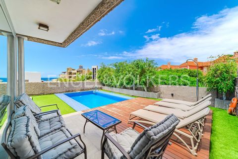 Villa i Adeje, Tenerife, Adeje - € 2.930.000 | Ref: W-0301LR - foto 1