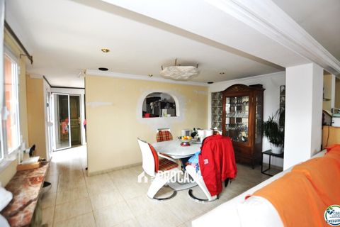 Villa a Roses, Gerona, Roses - € 377.000 | Ref: 3740 - foto 5
