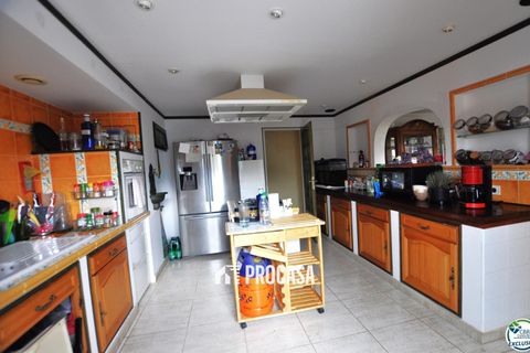 Villa a Roses, Gerona, Roses - € 377.000 | Ref: 3740 - foto 8