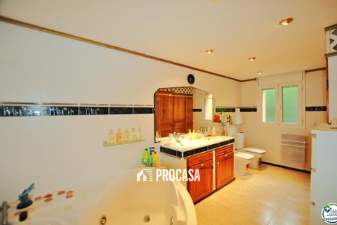 Villa a Roses, Gerona, Roses - € 377.000 | Ref: 3740 - foto 10