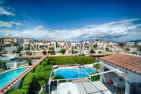 Villa i Empuriabrava, Gerona, Empuriabrava - € 990.000 | Ref: W-02Z3PZ - foto 31