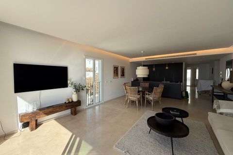 Lejlighed i Puerto Banus, Malaga, Puerto Banus - € 1.299.000 | Ref: S23079 - foto 15