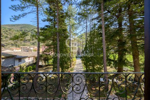 Villa i Fabriano, Ancona, Fabriano - € 395 000 | Ref: CBI134-1917-158 - foto 4