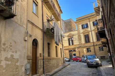 Lejlighed i Caltanissetta, Caltanissetta, Caltanissetta - € 20.000 | Ref: 1622 - foto 7