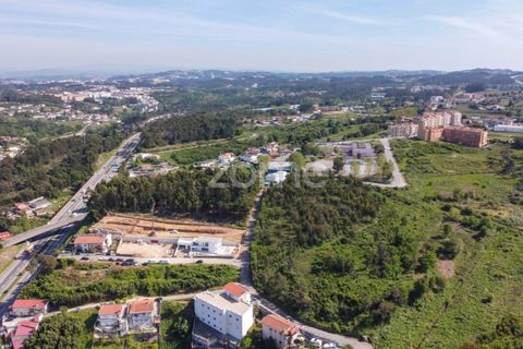 Helårsgrund i Oliveira do Douro, Porto, Oliveira do Douro - € 850.000 | Ref: ZMPT576588 - foto 1