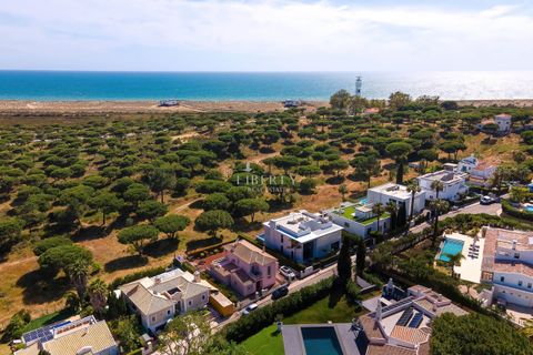 Villa i Almancil, Faro, Almancil - € 6.750.000 | Ref: LBRT325 - foto 2