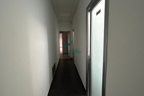 Erhvervsejendom i Modugno, Bari, Modugno - € 350.000 | Ref: 11862/2024 - foto 24