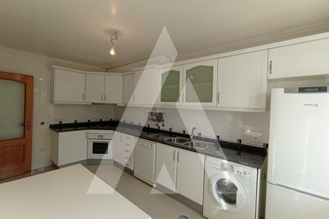 Villa i Aveiro, Aveiro, Aveiro - € 690.000 | Ref: 1040685/25 BR - foto 1