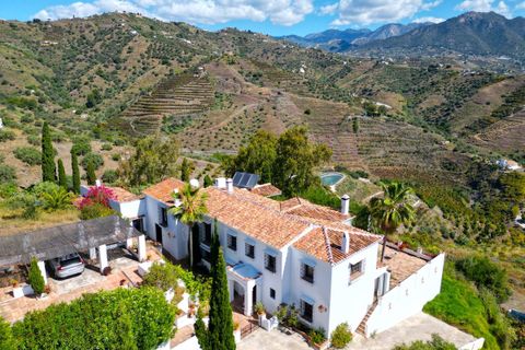 Villa i Torrox, Malaga, Torrox - € 880.000 | Ref: R5044738 - foto 1
