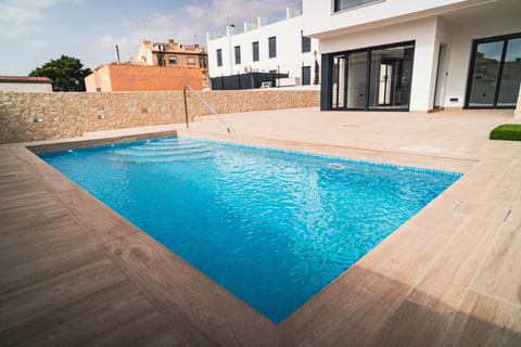 Villa i Punta Prima, Alicante, Punta Prima - € 699.900 | Ref: N-84678 - foto 6