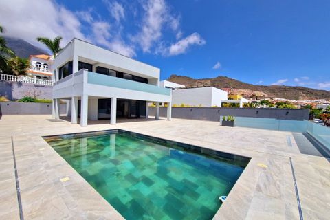 Villa i Adeje, Tenerife, Adeje - € 1.750.000 | Ref: V0835-3C - foto 1