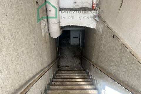 Erhvervsejendom i Naples, Naples, Naples - € 130.000 | Ref: VIALE MARGHERITA - foto 24