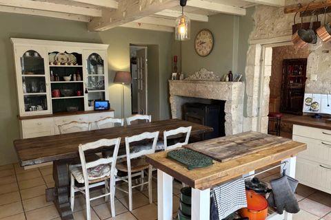 Villa i Aubeterre-sur-Dronne, Charente, Aubeterre-sur-Dronne - € 480.000 | Ref: BVI80823 - foto 4