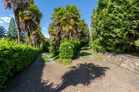 Villa i Luino, Varese, Luino - € 2.950.000 | Ref: T9102-251117 - foto 35