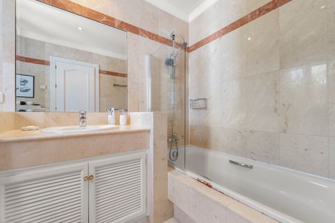 Villa a Benahavis, Malaga, Benahavis - € 2.495.000 | Ref: WB1714 - foto 32