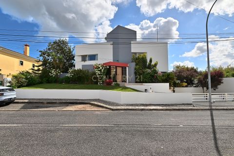 Villa a Carnaxide, Lisbon, Carnaxide - € 1.795.000 | Ref: C0212-04220 - foto 7