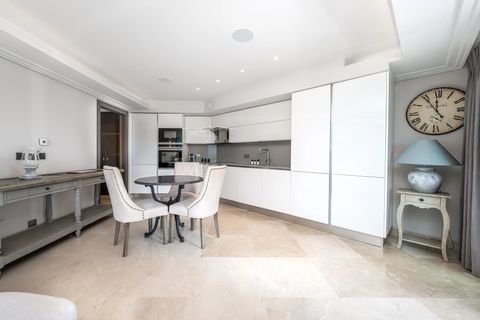 Lejlighed i Antibes, Alpes-Maritimes, Antibes - € 1.790.000 | Ref: ARSH-1027APDC2 - foto 24