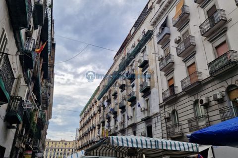 Erhvervsejendom i Naples, Naples, Naples - € 180.000 | Ref: stazione.a - foto 2