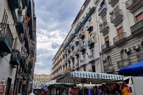 Erhvervsejendom i Naples, Naples, Naples - € 180.000 | Ref: stazione.a - foto 3