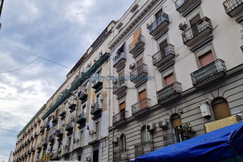 Erhvervsejendom i Naples, Naples, Naples - € 180.000 | Ref: stazione.a - foto 5