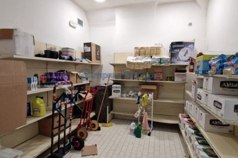 Erhvervsejendom i Naples, Naples, Naples - € 180.000 | Ref: stazione.a - foto 7