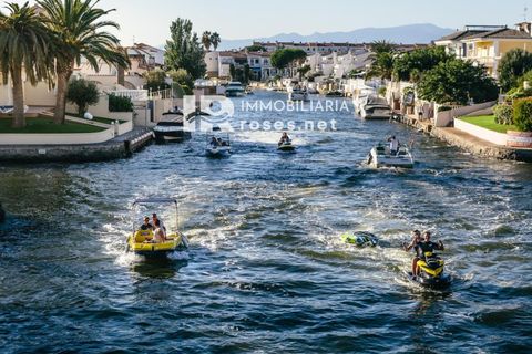 Villa i Empuriabrava, Gerona, Empuriabrava - € 470.000 | Ref: 3366 - foto 34