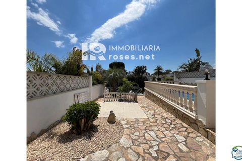 Villa i Empuriabrava, Gerona, Empuriabrava - € 795.000 | Ref: 3365 - foto 30