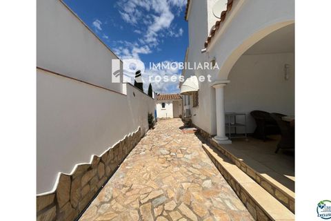 Villa i Empuriabrava, Gerona, Empuriabrava - € 795.000 | Ref: 3365 - foto 36