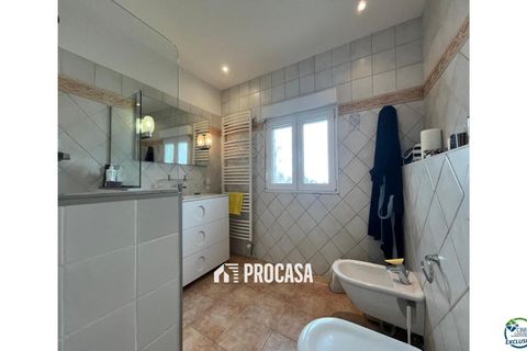 Villa i Empuriabrava, Gerona, Empuriabrava - € 795.000 | Ref: 3751 - foto 18