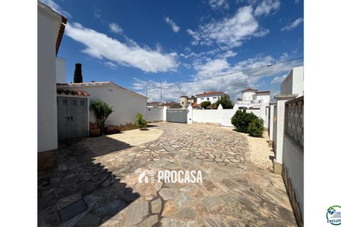 Villa i Empuriabrava, Gerona, Empuriabrava - € 795.000 | Ref: 3751 - foto 38