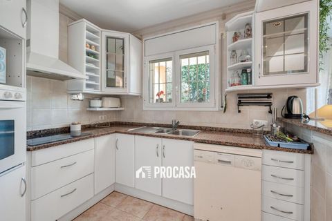 Villa i Empuriabrava, Gerona, Empuriabrava - € 470.000 | Ref: 3752 - foto 11