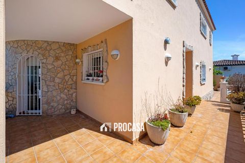 Villa i Empuriabrava, Gerona, Empuriabrava - € 470.000 | Ref: 3752 - foto 30