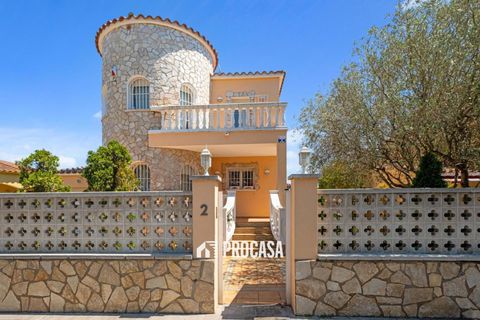 Villa i Empuriabrava, Gerona, Empuriabrava - € 470.000 | Ref: 3752 - foto 32