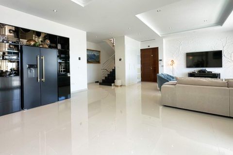 Villa i Finestrat, Alicante, Finestrat - € 2.000.000 | Ref: C3117 - foto 15