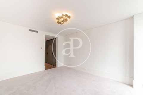 Apartament a Madrid, Madrid, Madrid - € 25.000/mes | Ref: AM2505121 - foto 30