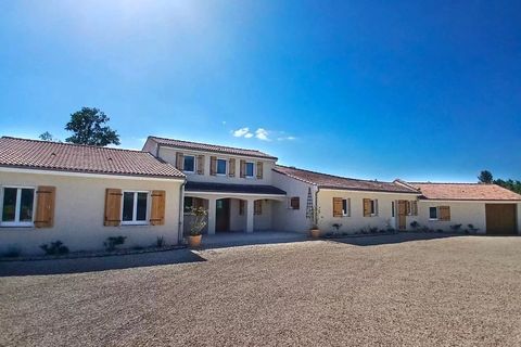 Villa a Sainte-Severe, Charente, Sainte-Severe - € 466.400 | Ref: BVI81014 - foto 2