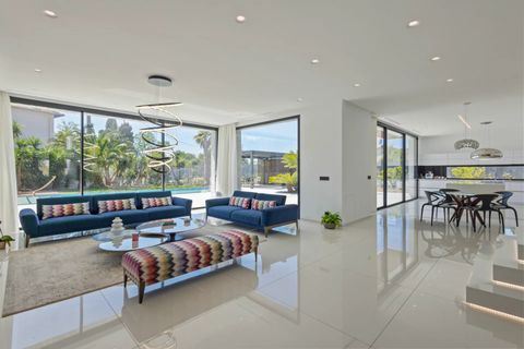 Villa i Antibes, Alpes-Maritimes, Antibes - € 3.290.000 | Ref: HH-15800938 - foto 9