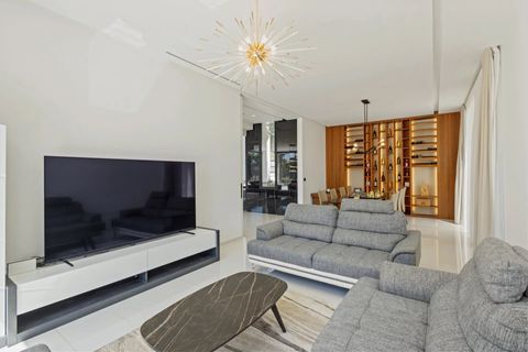 Villa i Antibes, Alpes-Maritimes, Antibes - € 3.290.000 | Ref: HH-15800938 - foto 10