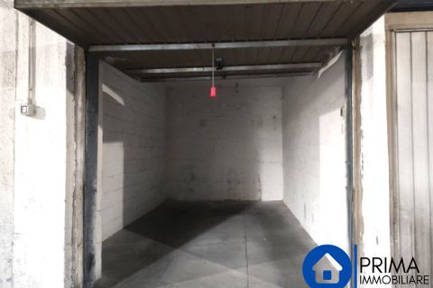 Espai d'estacionament a Terni, Terni, Terni - € 100/mes | Ref: DTI-2010 - foto 5