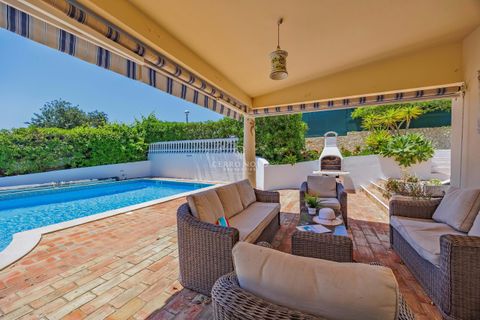 Villa i Albufeira, Faro, Albufeira - € 790.000 | Ref: CNV5624 - foto 2