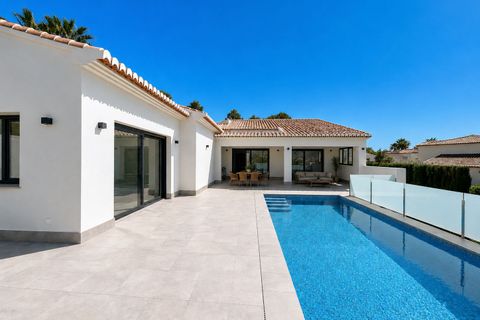 Villa i Javea, Alicante, Javea - € 1.190.000 | Ref: LL3038 - foto 1
