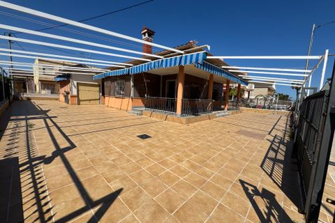 Hus i byn i Los Alcazares, Murcia - foto 1