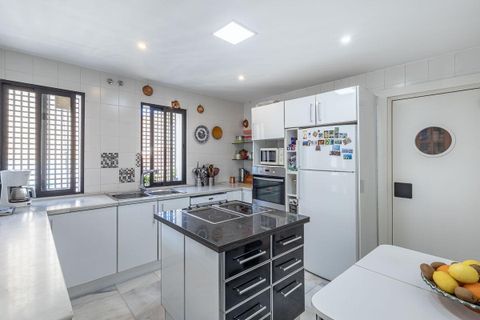 Villa a Granada, Granada, Granada - € 710.000 | Ref: GR3867/8251 - foto 11