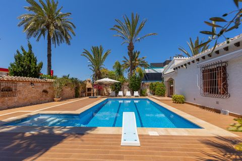 Villa a Punta Prima, Alicante, Punta Prima - € 699.950 | Ref: 12971 - foto 3