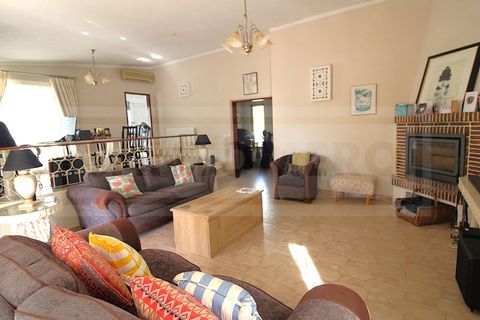 Villa i Guia, Faro, Guia - € 790.000 | Ref: STC2612 - foto 7