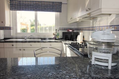 Villa i Guia, Faro, Guia - € 790.000 | Ref: STC2612 - foto 10