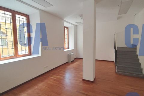 Villa i Milan, Milan, Milan - € 58.333 | Ref: SLAOF001 - foto 15