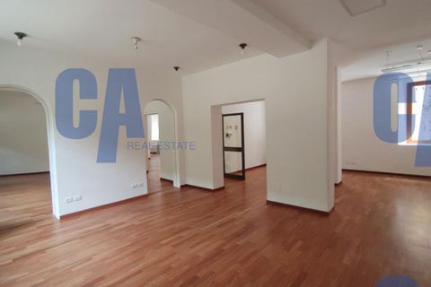 Villa i Milan, Milan, Milan - € 58.333 | Ref: SLAOF001 - foto 18