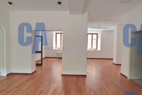 Villa i Milan, Milan, Milan - € 58.333 | Ref: SLAOF001 - foto 19