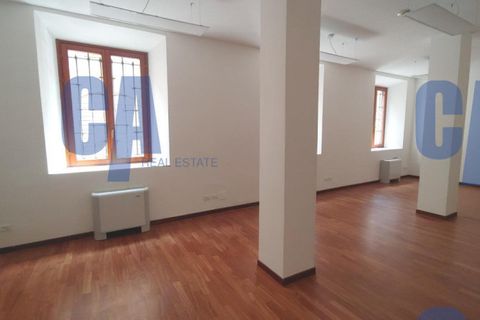 Villa i Milan, Milan, Milan - € 58.333 | Ref: SLAOF001 - foto 21